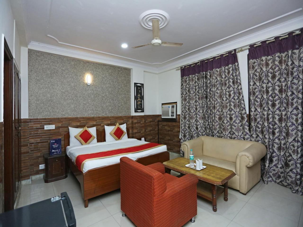 Oyo 472 Hotel Sareen New Delhi Exterior photo